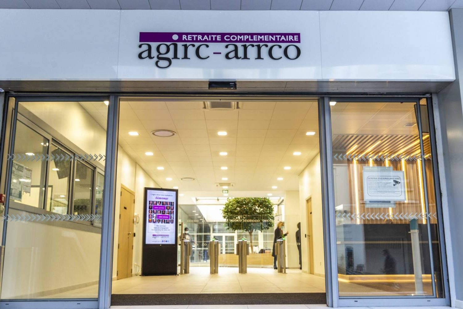 Agirc-Arrco : face à la baisse des pensions, un double virement exceptionnel annoncé en mars 2026 ?